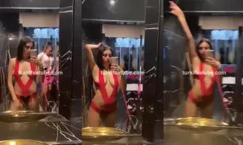 suynesli (summmn) Youtube Katıl ifşa videoları – Yaninda böyle dans etmemi ister msn